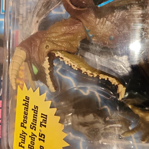 Spawn action figure. - Picture 5 of 6